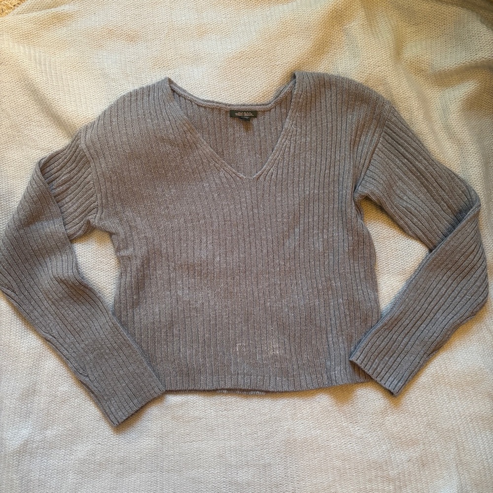 Wild fable gray sweater